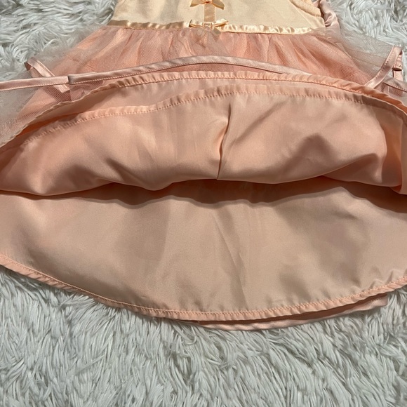 Camilla dress size 3-6 months - Picture 3 of 4